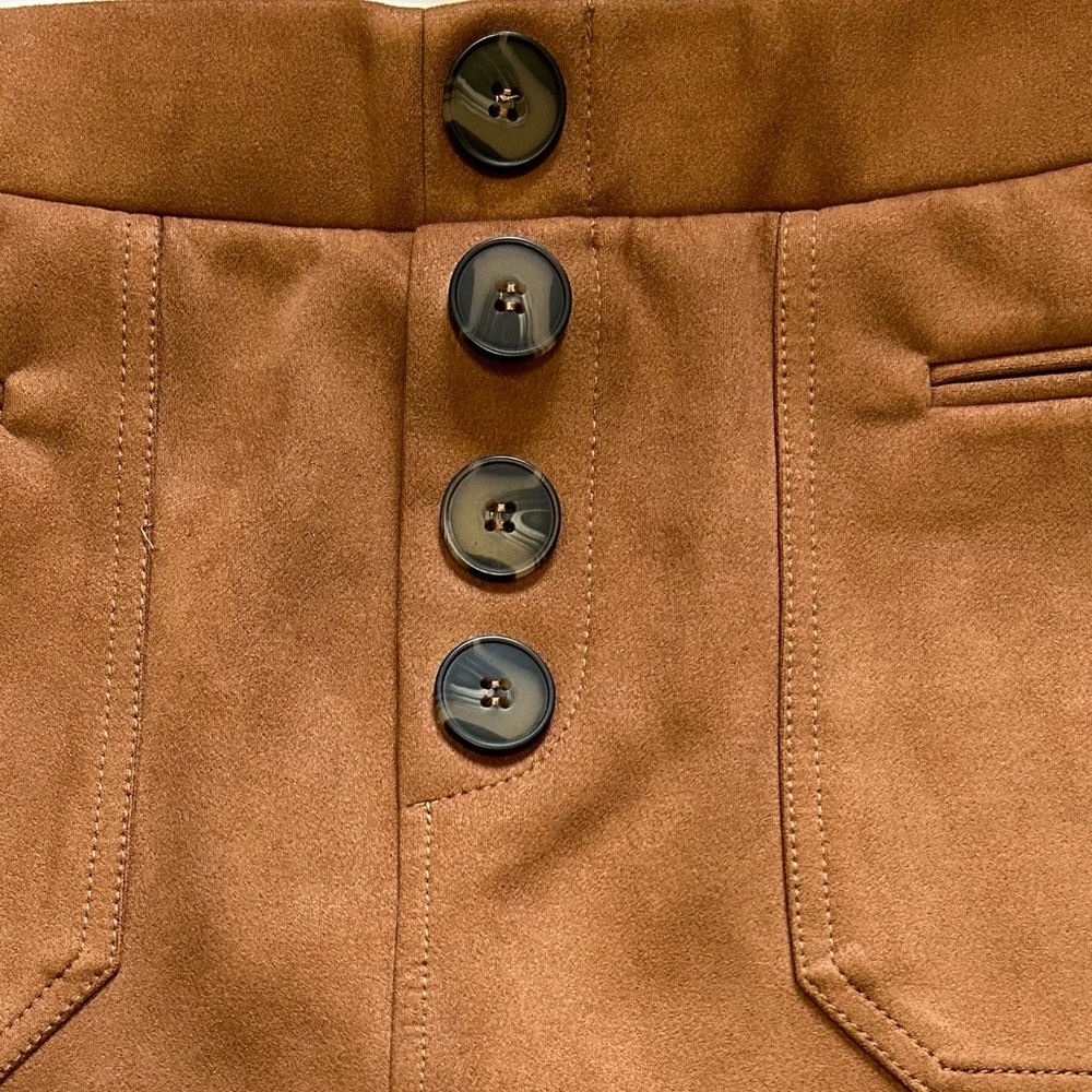 Blashe Faux Suede Mini Skirt Size Medium - Picture 4 of 9